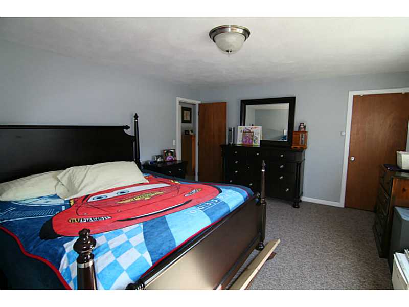 69 Reed St, Warwick, RI 02886 photo 10