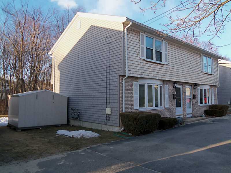 69 Reed St, Warwick, RI 02886 photo 2