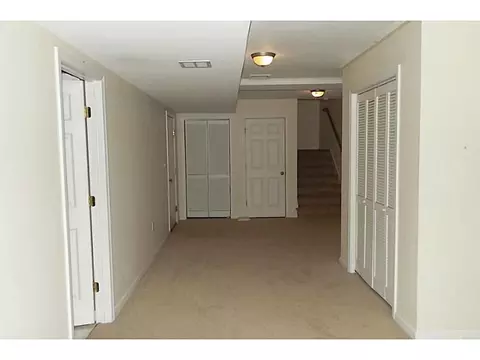 108 Cato St, Woonsocket, RI 02895 photo 16