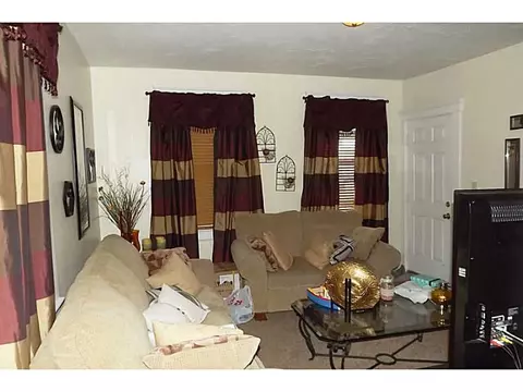119 E School St, Woonsocket, RI 02895 photo 4