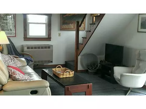 30 Champlin Ave, Narragansett, RI 02882 photo 13