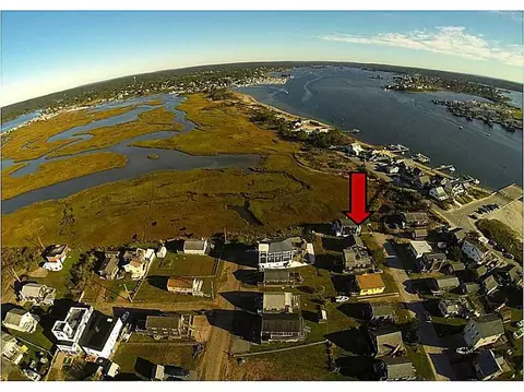 30 Champlin Ave, Narragansett, RI 02882 photo 7