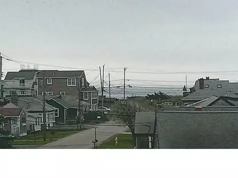 30 Champlin Ave, Narragansett, RI 02882 photo 9