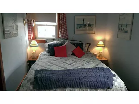 30 Champlin Ave, Narragansett, RI 02882 photo 15