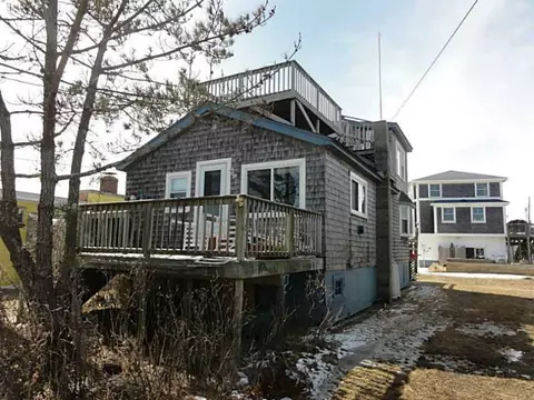30 Champlin Ave, Narragansett, RI 02882 photo 1