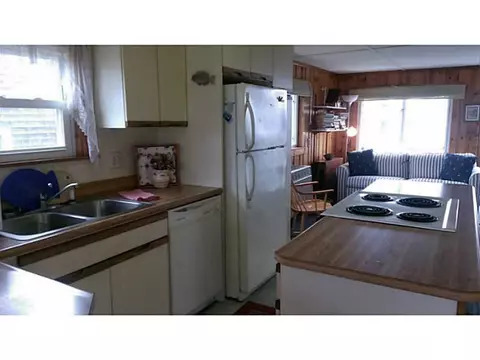 30 Champlin Ave, Narragansett, RI 02882 photo 14
