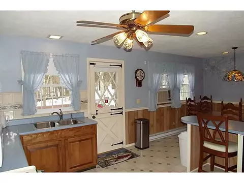 46 Blackinton Dr, Glocester, RI 02814 photo 3