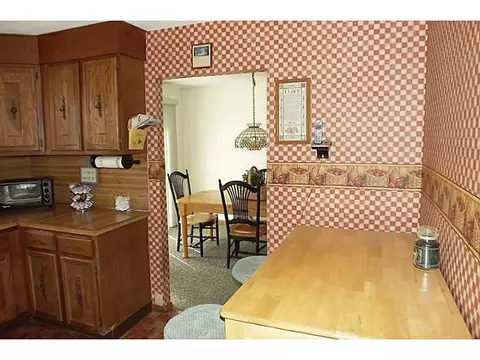 120 Brook Spring Dr, Warwick, RI 02889 photo 4