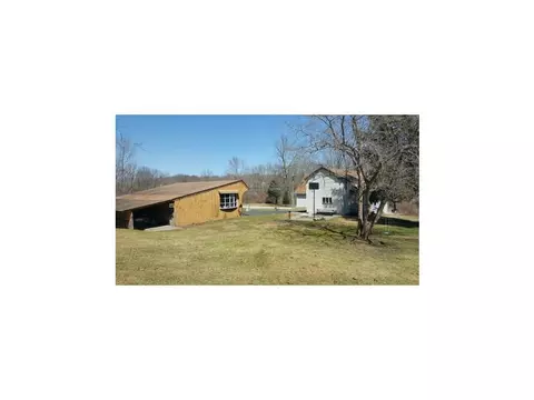 51 Plainfield Rd, CT 06354 photo 13