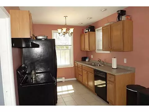 60 Eagle Peak Rd, Pascoag, RI 02859 photo 2