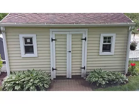 916 Logee St, Woonsocket, RI 02895 photo 20