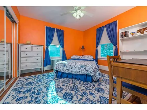 916 Logee St, Woonsocket, RI 02895 photo 12