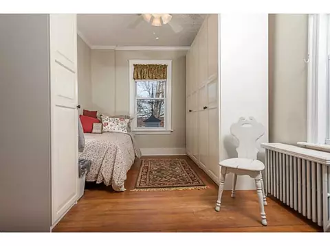 916 Logee St, Woonsocket, RI 02895 photo 14