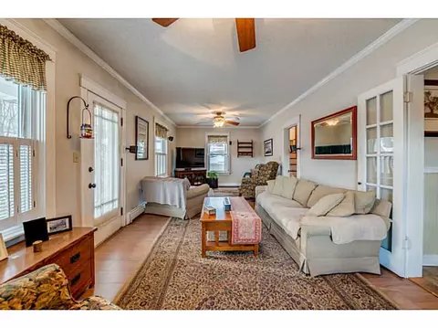 916 Logee St, Woonsocket, RI 02895 photo 5
