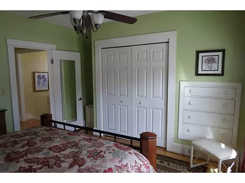 34 Collins St, Woonsocket, RI 02895 photo 18