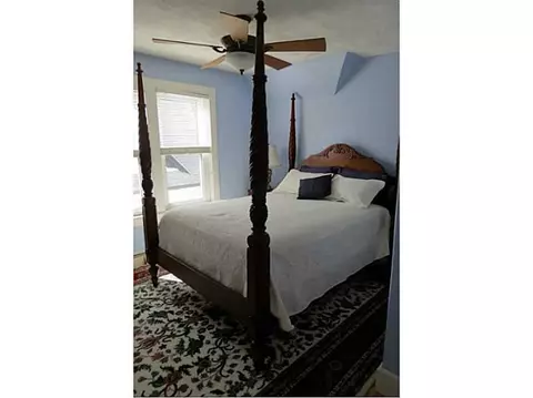 34 Collins St, Woonsocket, RI 02895 photo 17