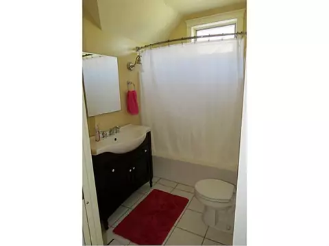 34 Collins St, Woonsocket, RI 02895 photo 15