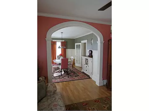 34 Collins St, Woonsocket, RI 02895 photo 7