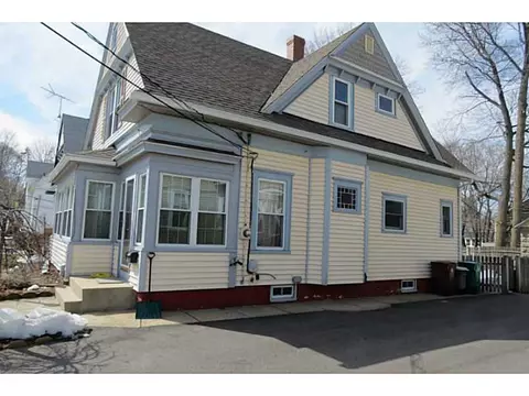 34 Collins St, Woonsocket, RI 02895 photo 2