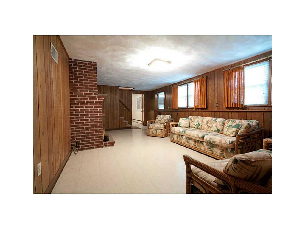 95 Rip Van Winkle Cir, Warwick, RI 02886 photo 14