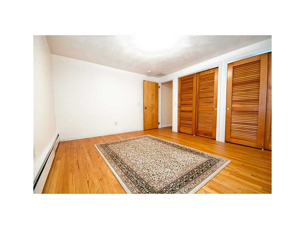 95 Rip Van Winkle Cir, Warwick, RI 02886 photo 9