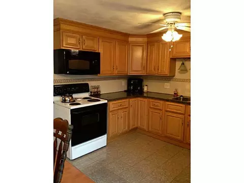 83 Elberta St, Warwick, RI 02889 photo 5