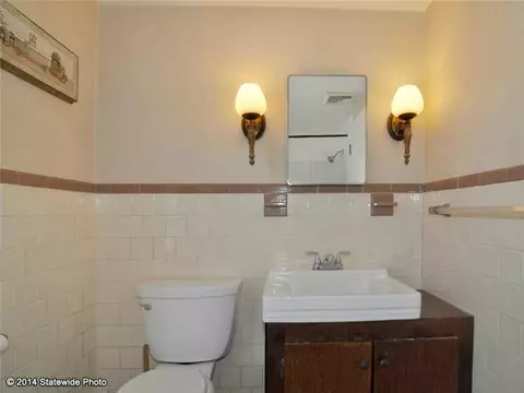 99 Thurman St, Warwick, RI 02888 photo 25