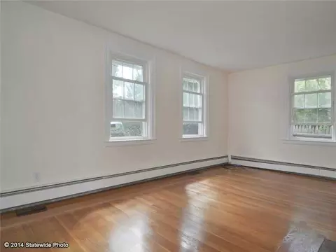 99 Thurman St, Warwick, RI 02888 photo 4