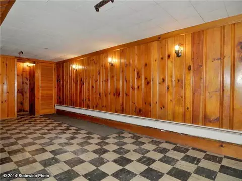 99 Thurman St, Warwick, RI 02888 photo 12