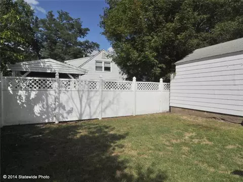 99 Thurman St, Warwick, RI 02888 photo 18