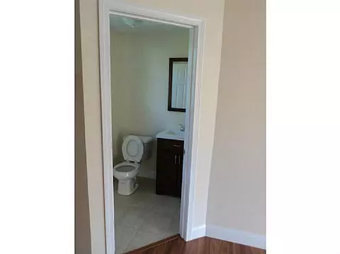 472 Warwick Ave, Warwick, RI 02888 photo 6