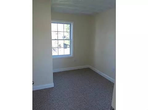 472 Warwick Ave, Warwick, RI 02888 photo 9