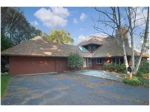 14 Beacon Ave, Warwick, RI 02889 photo 1