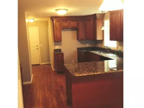 21 Hawser Ave, Warwick, RI 02886 photo 3