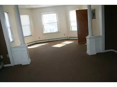 255 Front St, Woonsocket, RI 02895 photo 10