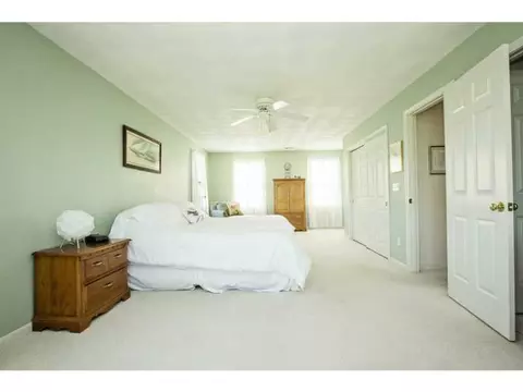 190 Compton View Dr, Middletown, RI 02842 photo 13