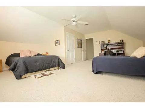 190 Compton View Dr, Middletown, RI 02842 photo 21