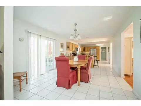 190 Compton View Dr, Middletown, RI 02842 photo 6