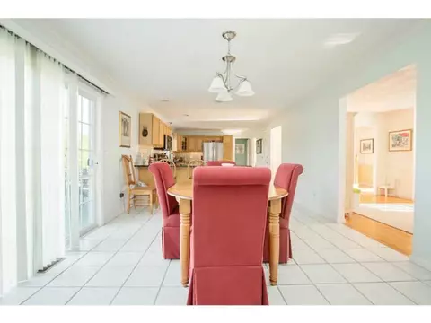 190 Compton View Dr, Middletown, RI 02842 photo 5