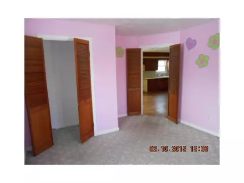 868 Manville Rd, Woonsocket, RI 02895 photo 4