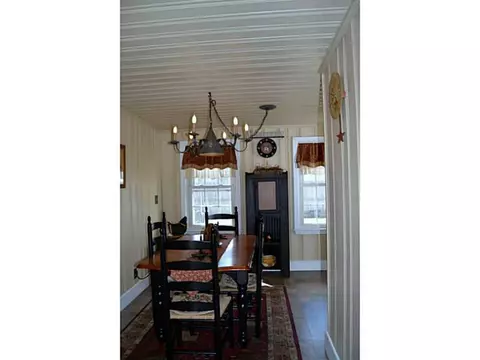 87 Harmony Ct, Warwick, RI 02889 photo 3