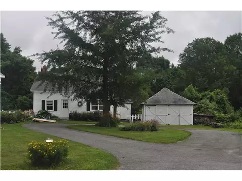 242 Chestnut Oak Rd, Glocester, RI 02814 photo 3