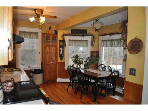 242 Chestnut Oak Rd, Glocester, RI 02814 photo 6