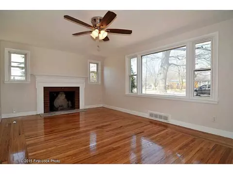 222 Main Ave, Warwick, RI 02886 photo 6