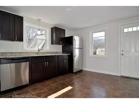 222 Main Ave, Warwick, RI 02886 photo 5