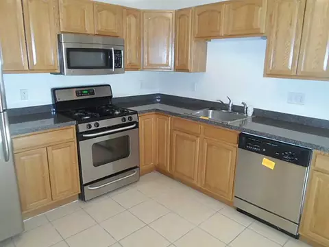 200 Cato St #3, Woonsocket, RI 02895 photo 2