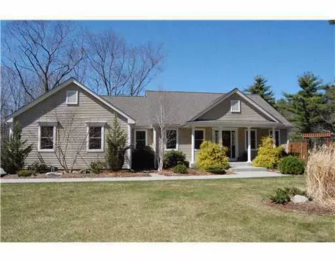 773 Putnam Pike, Glocester, RI 02814 photo 1