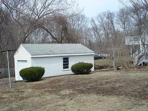10 Perkins Ave, Westerly, RI 02891 photo 5
