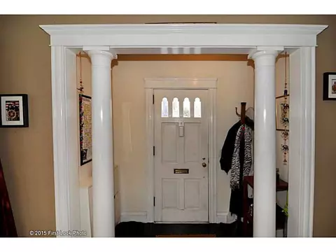 20 Mayfair Rd, Warwick, RI 02888 photo 4