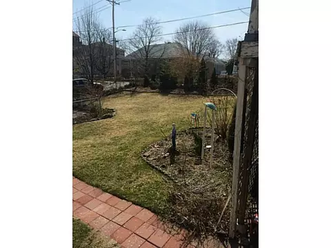 233 2nd Ave, Woonsocket, RI 02895 photo 7